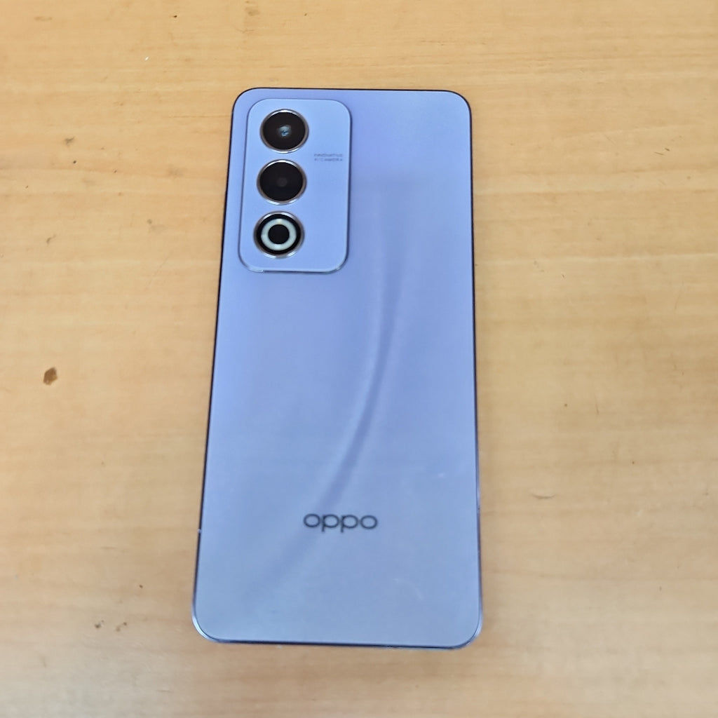 CELULAR OPPO  A80 5G CPH2639 (2024) 256 GB 8 GB RAM (SEMINUEVO)