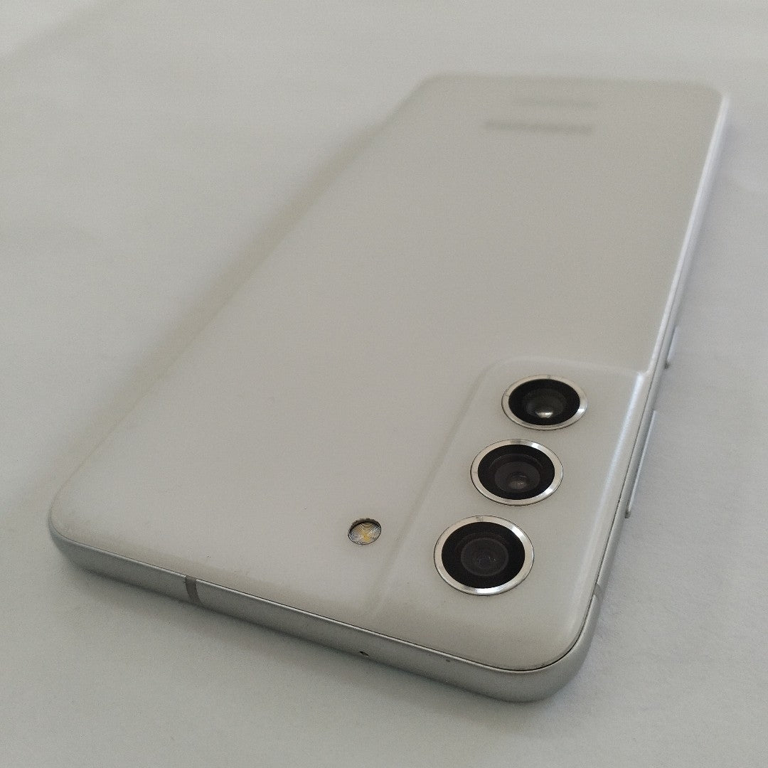 CELULAR SAMSUNG GALAXY S21 FE 5G SM-G990E 256 GB 8 GB RAM (SEMINUEVO)