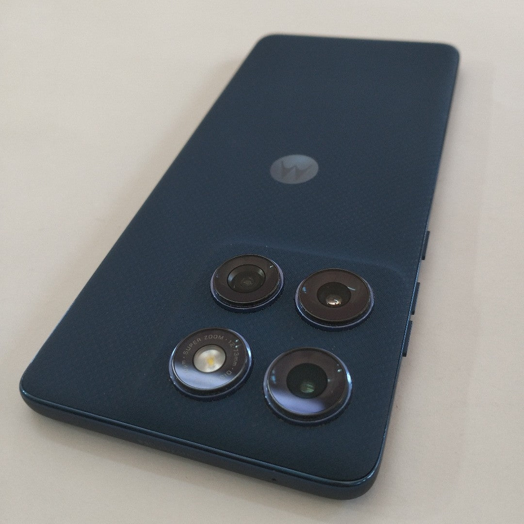 CELULAR MOTOROLA EDGE 60 XT2505-3 (2025) 512 GB 12 GB RAM (SEMINUEVO)
