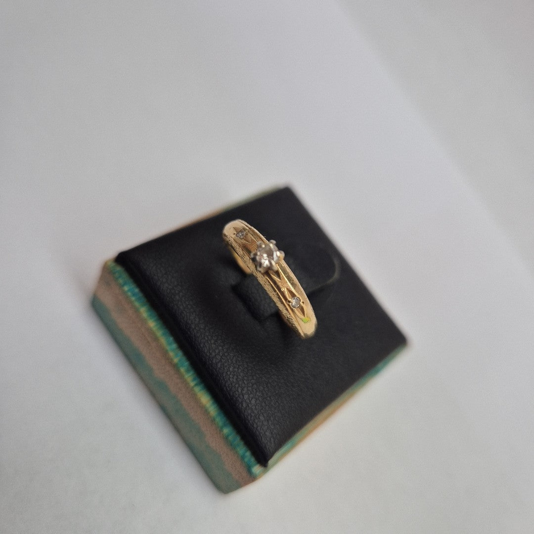 ANILLO. ORO. 14 K 2.6 GRMS (SEMINUEVO)