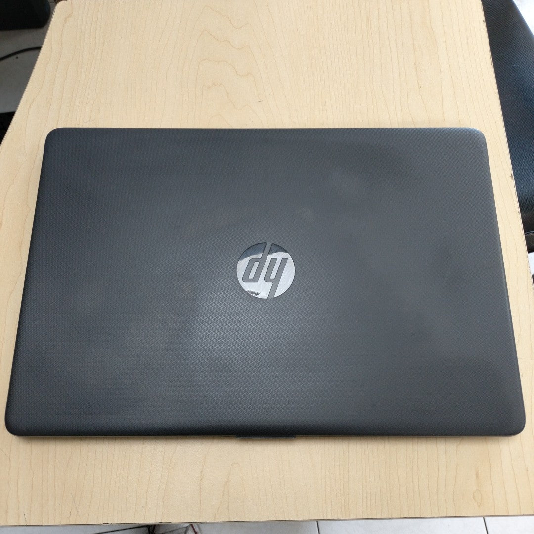 LAPTOP HP 255 G8 (2024) 256 GB SSD 8 GB RAM (SEMINUEVO)