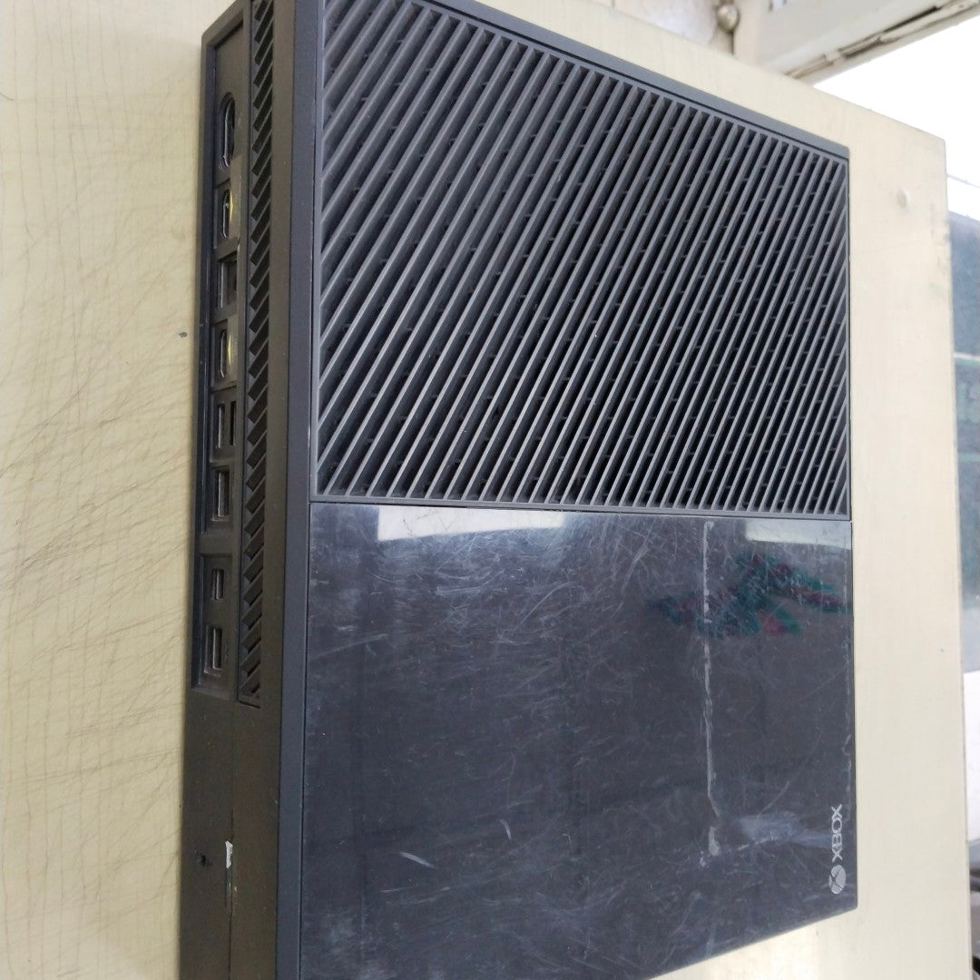 CONSOLA DE VIDEOJUEGO MICROSOFT XBOX ONE 500 GB  (SEMINUEVO)