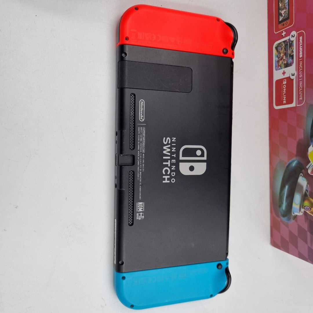 CONSOLA DE VIDEOJUEGO NINTENDO SWITCH 32 GB (SEMINUEVO)
