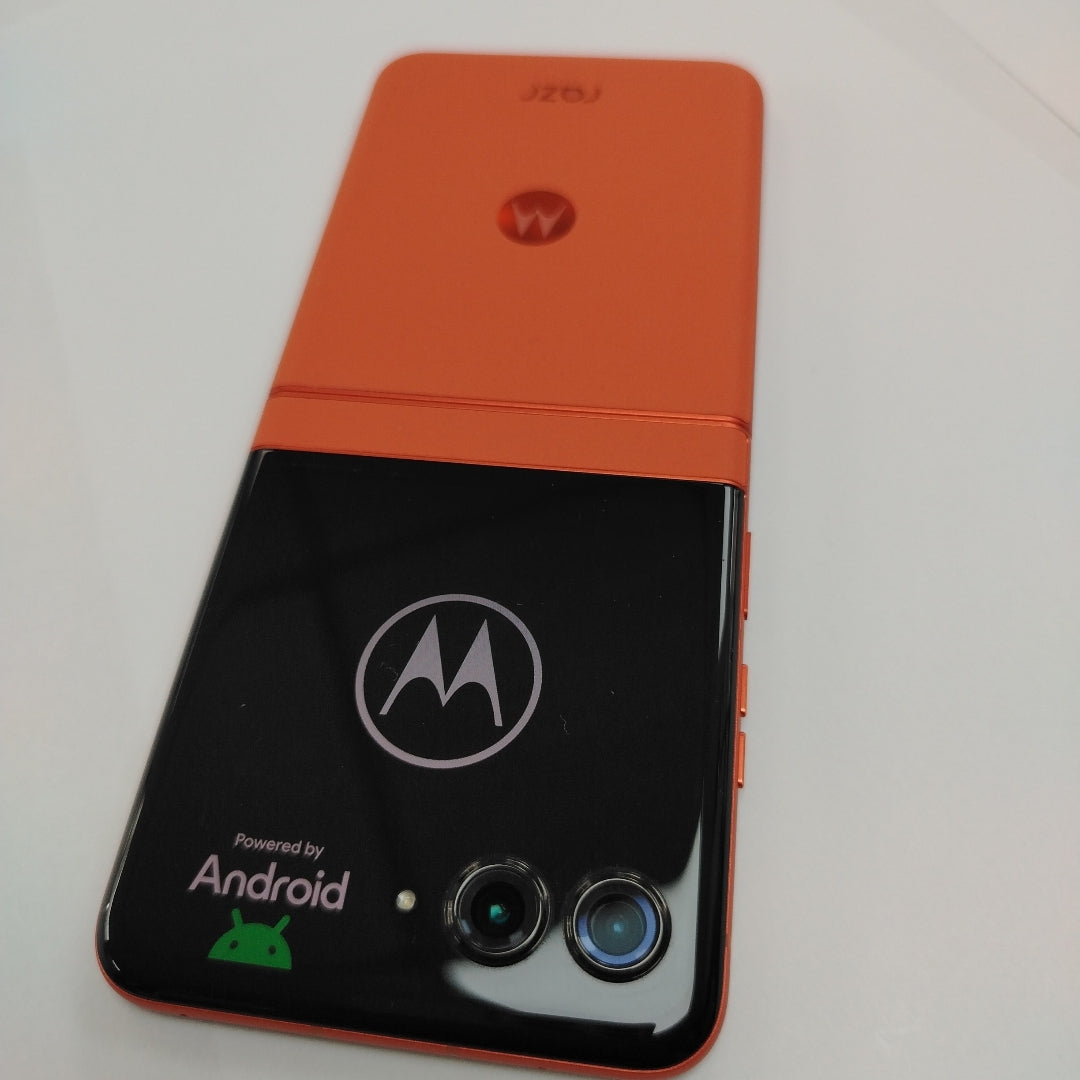 CELULAR MOTOROLA RAZR 50 5G XT2453-1 512 GB 12 GB RAM (SEMINUEVO)