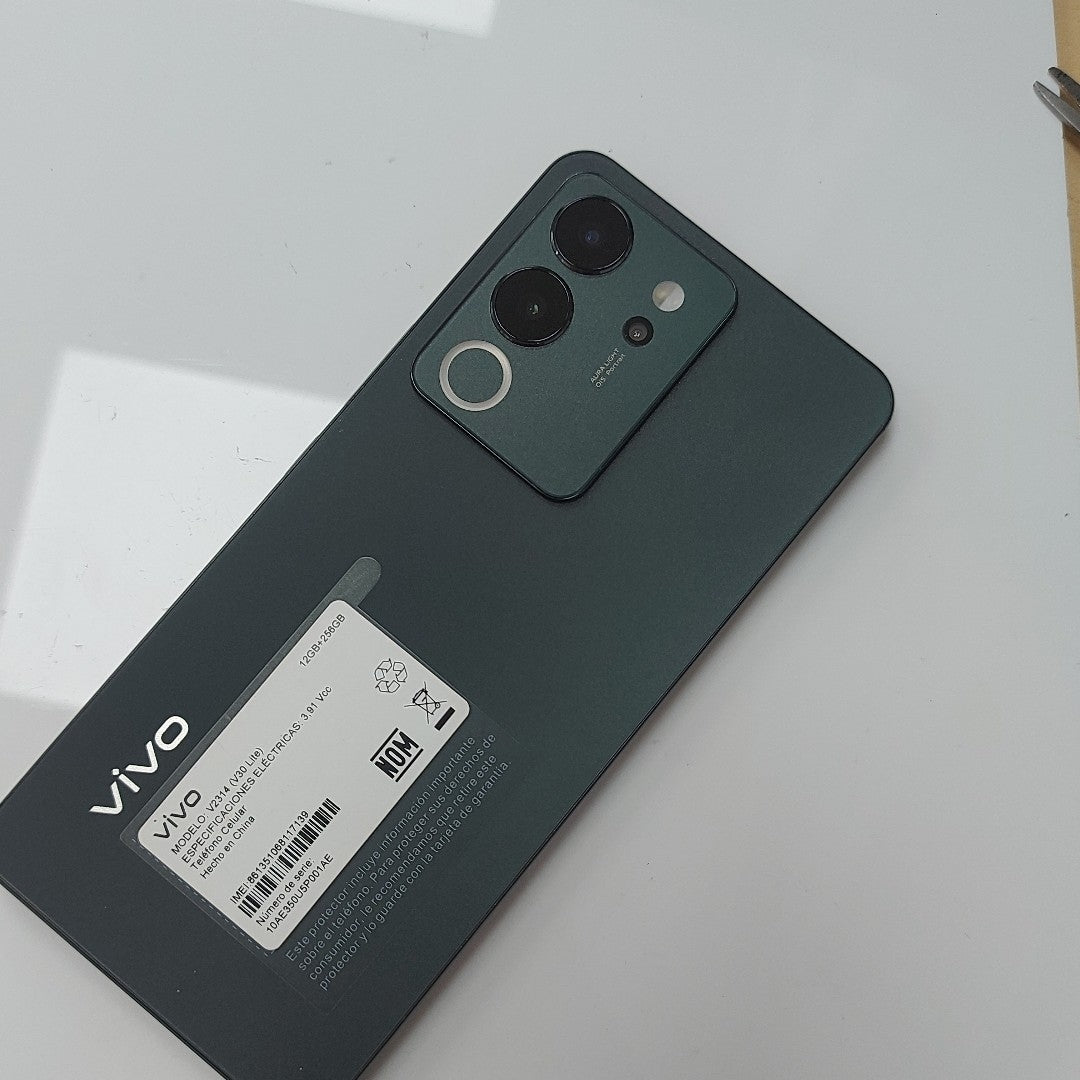 CELULAR VIVO V30 LITE V2314 (2023) 256 GB 12 GB RAM (SEMINUEVO)