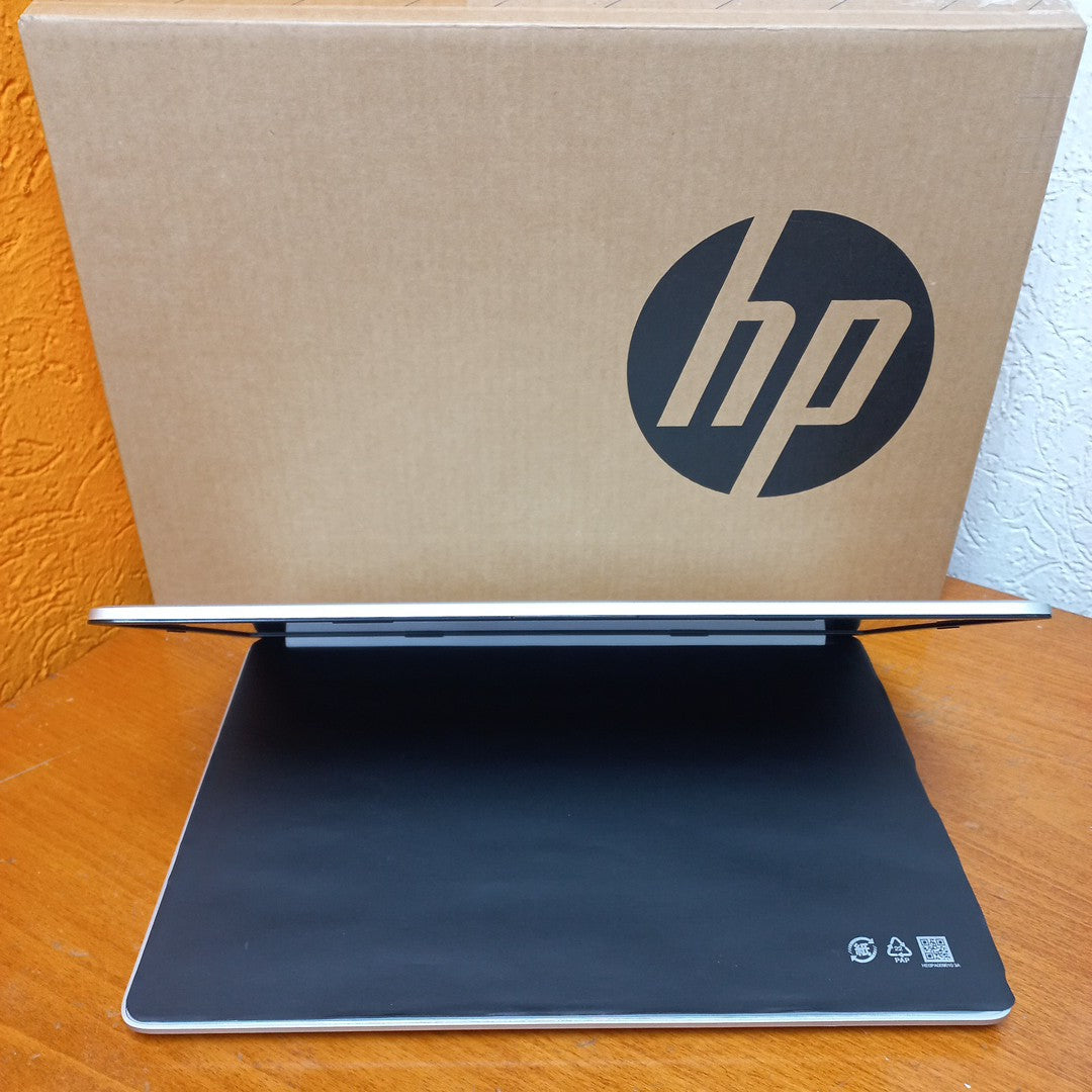 LAPTOP HP 14-DQ0532LA (2024) 128 GB SSD 4 GB RAM (SEMINUEVO)