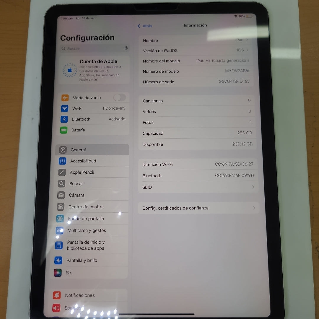 TABLETA APPLE IPAD AIR 4 A2316 256 GB 4 GB RAM (SEMINUEVO)