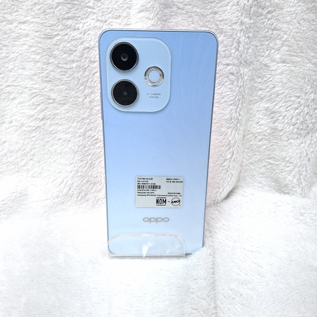 CELULAR OPPO  A5 PRO CPH2711 (2025) 256 GB 8 GB RAM (SEMINUEVO)