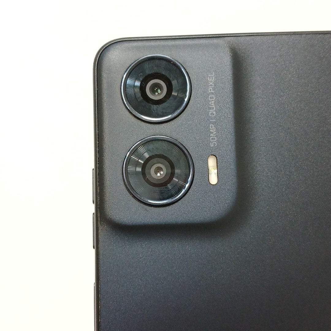 CELULAR MOTOROLA MOTO G24 XT2423-1 (2024) 256 GB 4 GB RAM (SEMINUEVO)