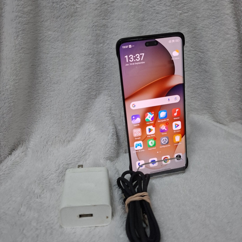 CELULAR XIAOMI 13 LITE 2210129SG (2023) 128 GB 8 GB RAM (SEMINUEVO)