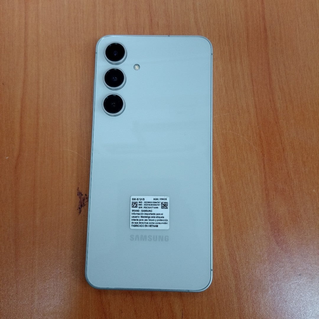 CELULAR SAMSUNG GALAXY S24 FE SM-S721B 256 GB 8 GB RAM (SEMINUEVO)