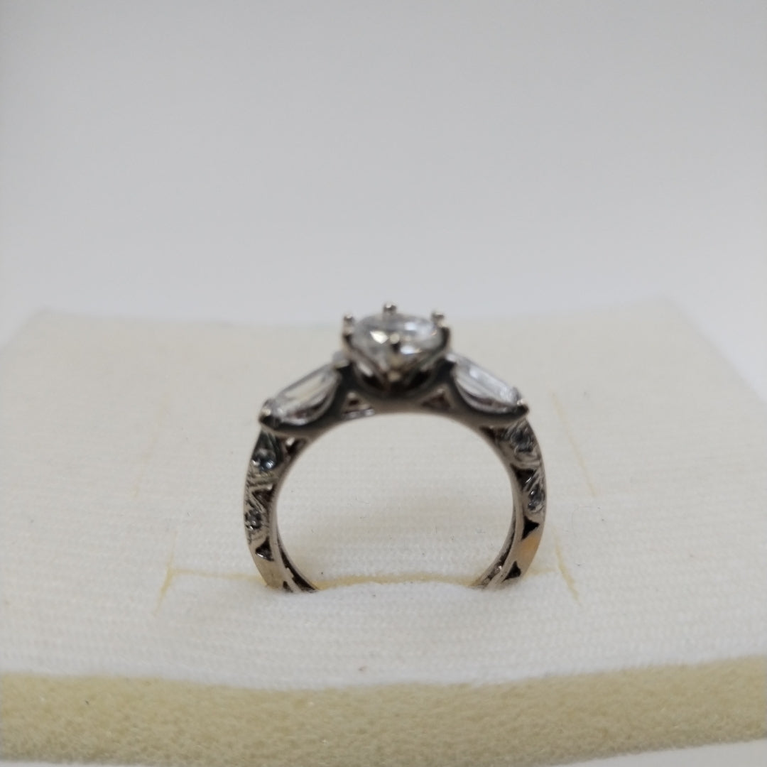 ANILLITO ORO BLANCO 10 K 3,50 GRMS (SEMINUEVO)