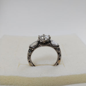 ANILLITO ORO BLANCO 10 K 3,50 GRMS (SEMINUEVO)