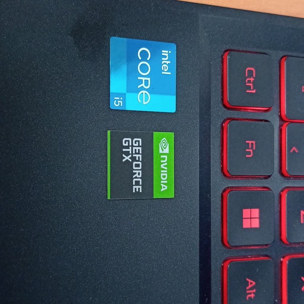LAPTOP ACER NITRO 5 AN515-57-520T (2021) 1 TB + 256 GB SSD 8 GB RAM (SEMINUEVO)