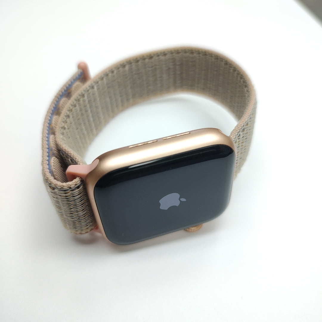 SMARTWATCH APPLE SE ALUMINIO A2351 40 MM GPS (SEMINUEVO)