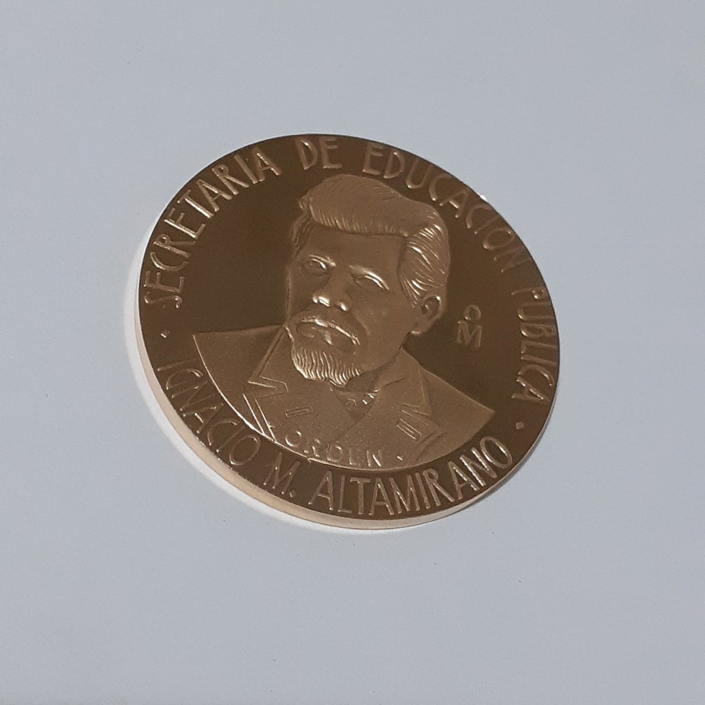 MEDALLA CONMEMORATIVA ORO 21 K 42,00 GRMS (SEMINUEVO)