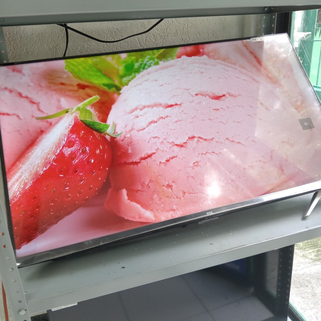 PANTALLA TCL 40A345 (2022) 40" LED FULL HD (SEMINUEVO)