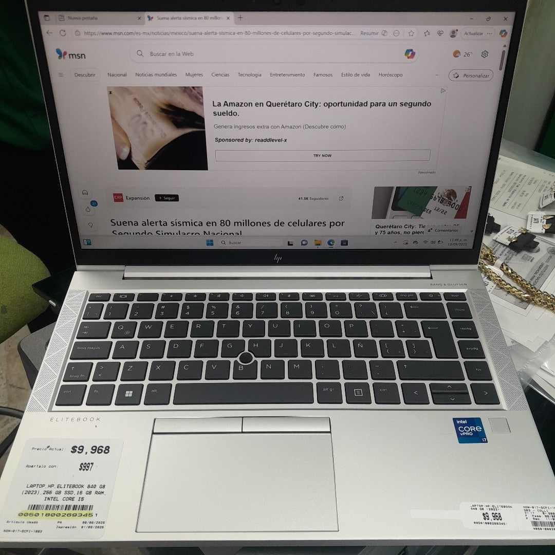 LAPTOP HP ELITEBOOK 840 G8 (2023) 256 GB SSD 16 GB RAM (SEMINUEVO)