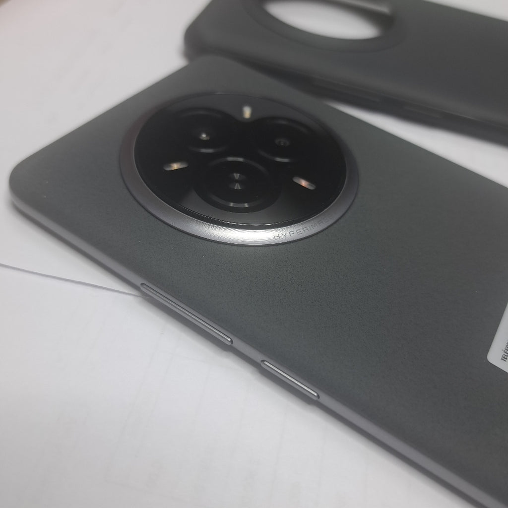 CELULAR REALME 14 PRO 5G RMX5056 (2025) 256 GB 8 GB RAM (SEMINUEVO)