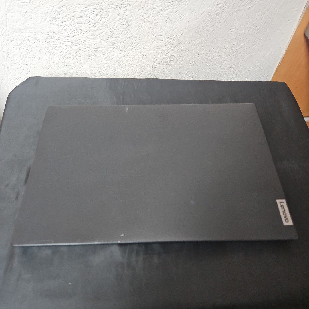 LAPTOP LENOVO V14 G2 IJL (2023) 256 GB SSD 4 GB RAM (SEMINUEVO)