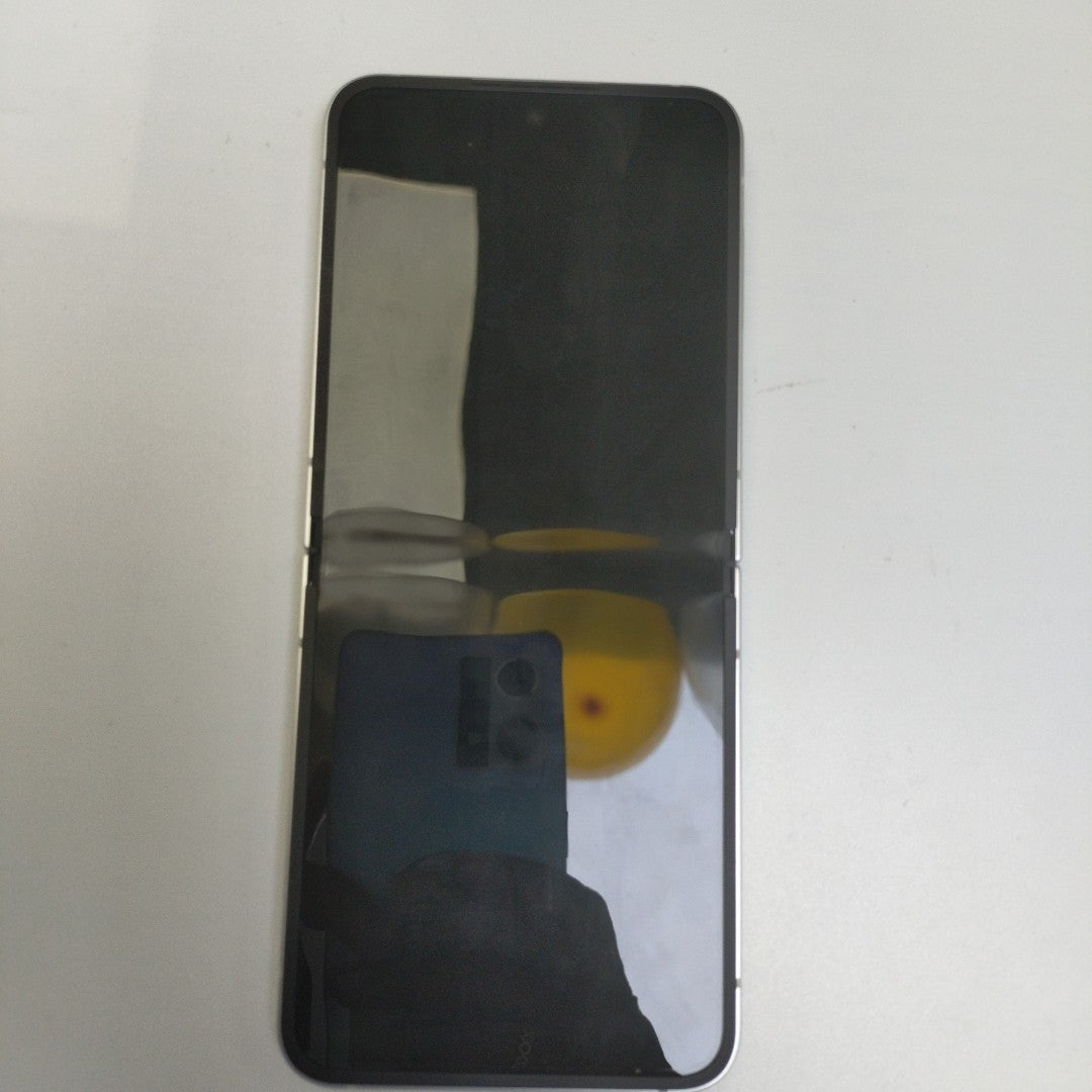 CELULAR SAMSUNG GALAXY Z FLIP6 SM-F741B (2024) 512 GB 12 GB RAM (SEMINUEVO)