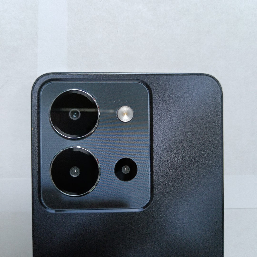 CELULAR VIVO Y36 V2247 128 GB 8 GB RAM (SEMINUEVO)