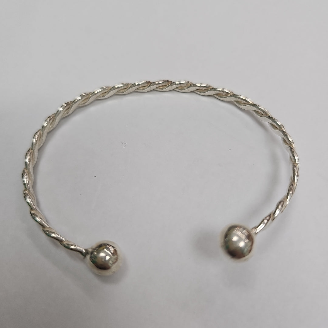 PULSERA RIGIDA PLATA 9,50 GRMS (SEMINUEVO)