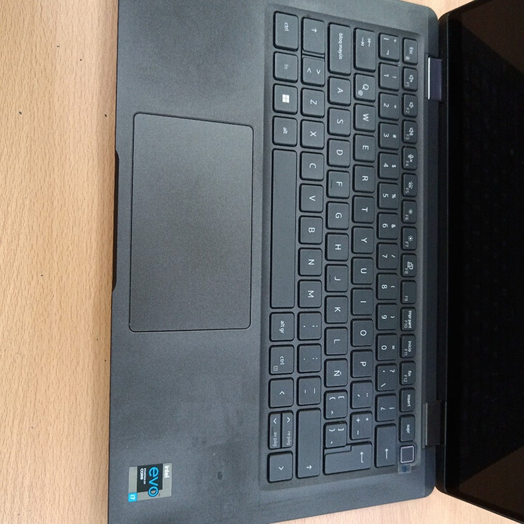 LAPTOP DELL LATITUDE 7420 (2023) 256 GB SSD 16 GB RAM (SEMINUEVO)