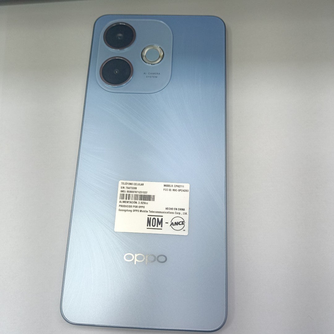 CELULAR OPPO  A5 PRO CPH2711 (2025) 256 GB 8 GB RAM (SEMINUEVO)