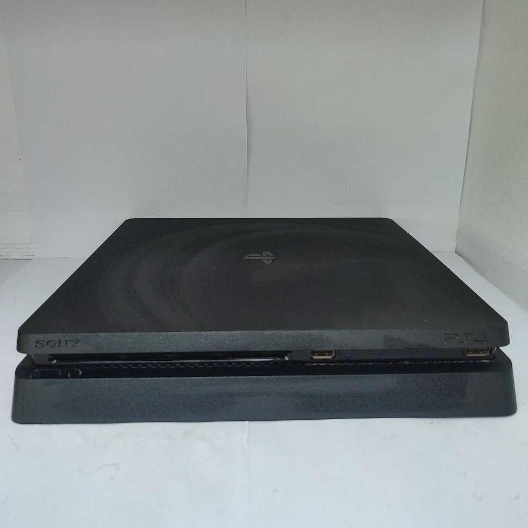CONSOLA DE VIDEOJUEGO SONY PS4 SLIM 1 TB (SEMINUEVO)