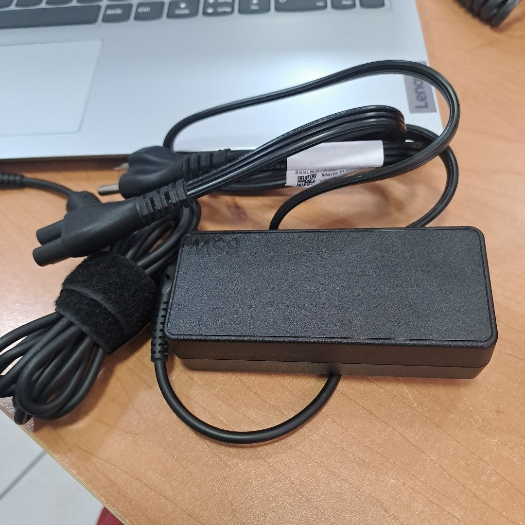 LAPTOP LENOVO IDEAPAD 1 15AMN7 (2023) 256 GB SSD 8 GB RAM (SEMINUEVO)