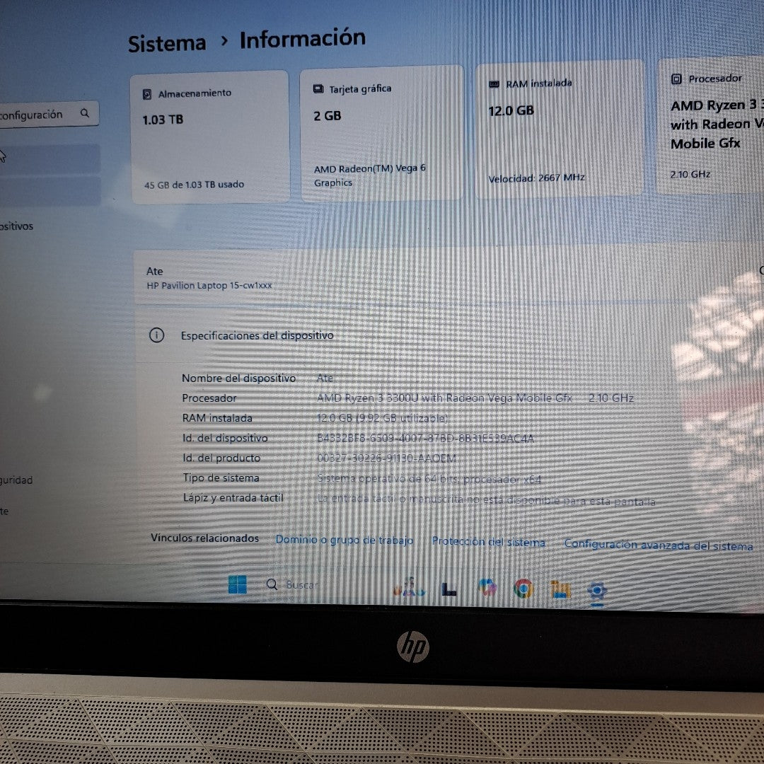 LAPTOP HP PAVILION 15-CW1012LA (2023) 1 TB + 128 GB SSD 12 GB RAM (SEMINUEVO)