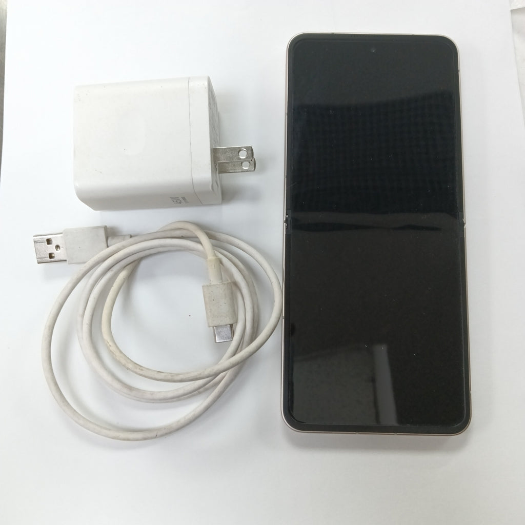 CELULAR NUBIA  FLIP 5G NX724J (2024) 256 GB 8 GB RAM (SEMINUEVO)