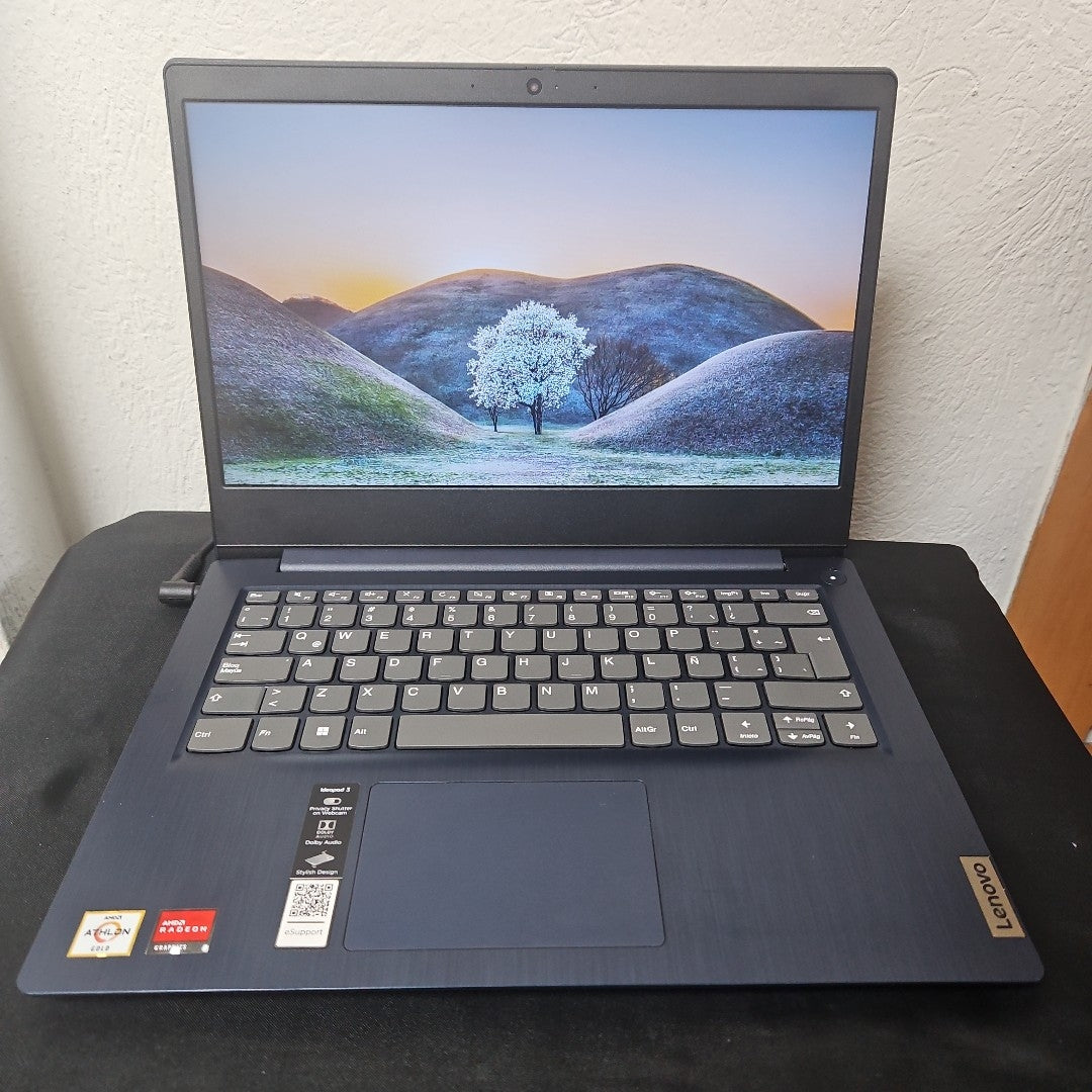 LAPTOP LENOVO IDEAPAD 3 14ADA05 (2022) 1 TB 8 GB RAM (SEMINUEVO)