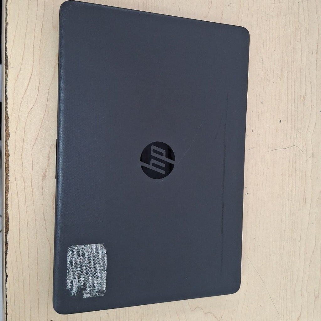 LAPTOP HP 240 G8 (2021) 500 GB  4 GB RAM (SEMINUEVO)