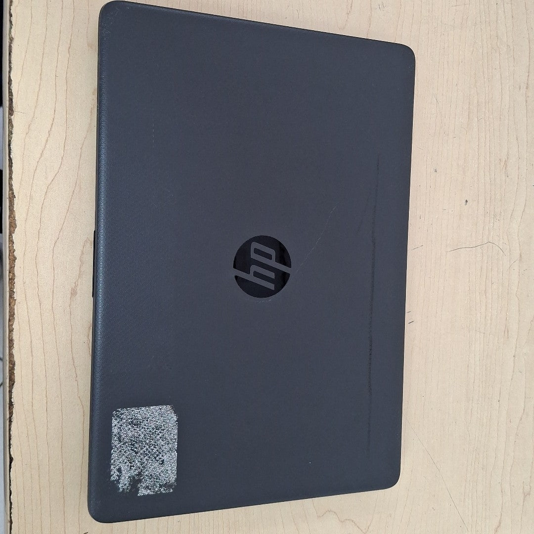 LAPTOP HP 240 G8 (2021) 500 GB  4 GB RAM (SEMINUEVO)