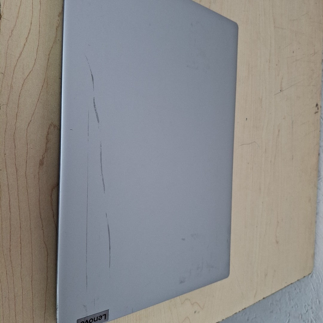 LAPTOP LENOVO IDEAPAD 1 14ADA05 (2021) 64 GB SSD 4 GB RAM (SEMINUEVO)