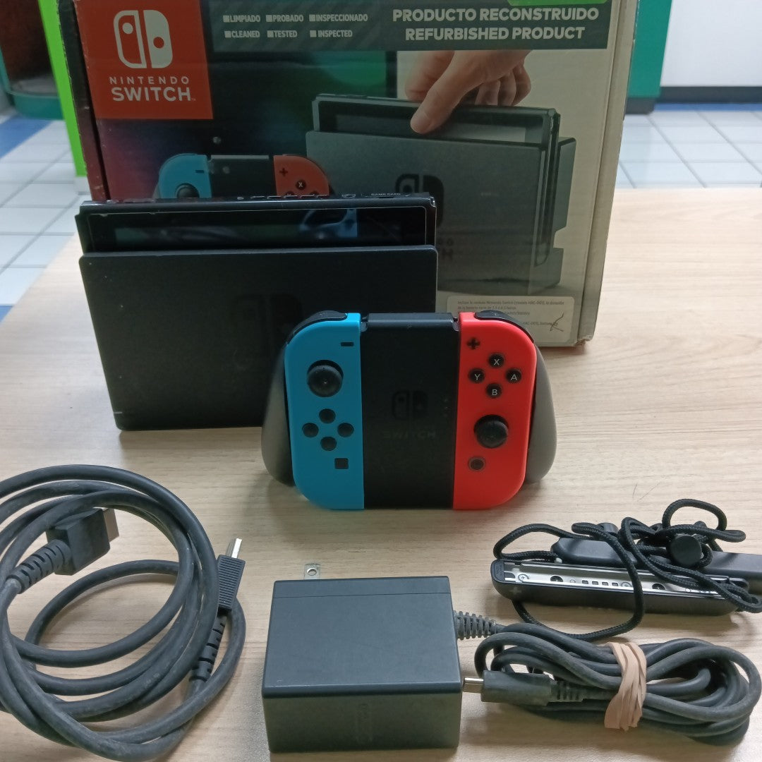 CONSOLA DE VIDEOJUEGO NINTENDO SWITCH 1.1 32 GB (SEMINUEVO)