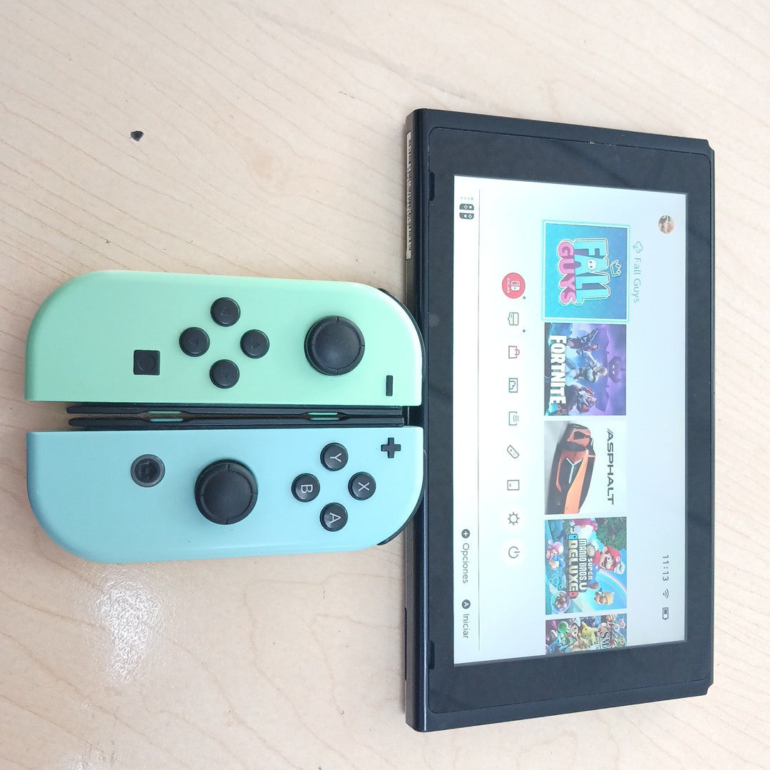 CONSOLA DE VIDEOJUEGO NINTENDO SWITCH 1.1 32 GB (SEMINUEVO)