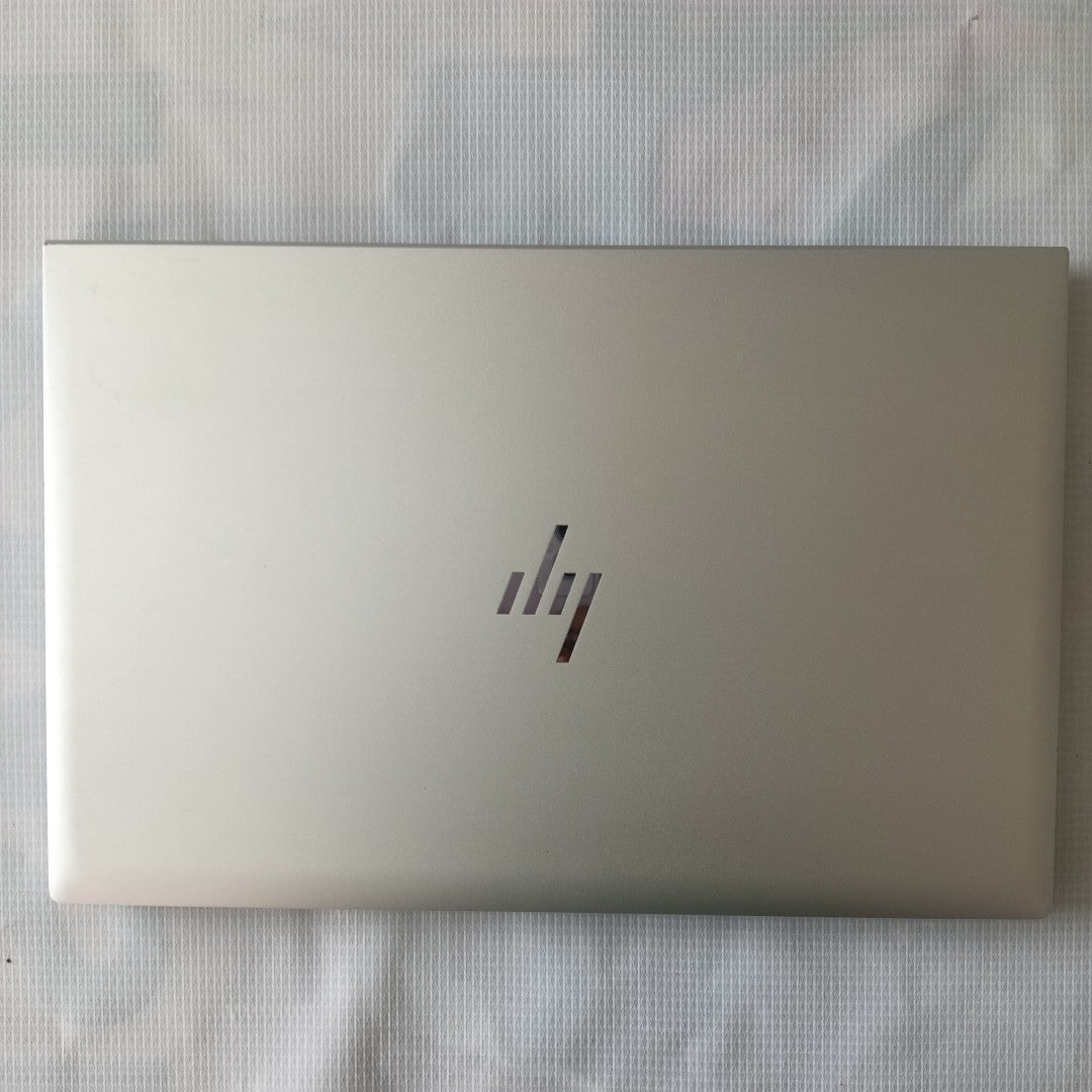LAPTOP HP ELITEBOOK 840 G8 (2023) 256 GB SSD 16 GB RAM (SEMINUEVO)