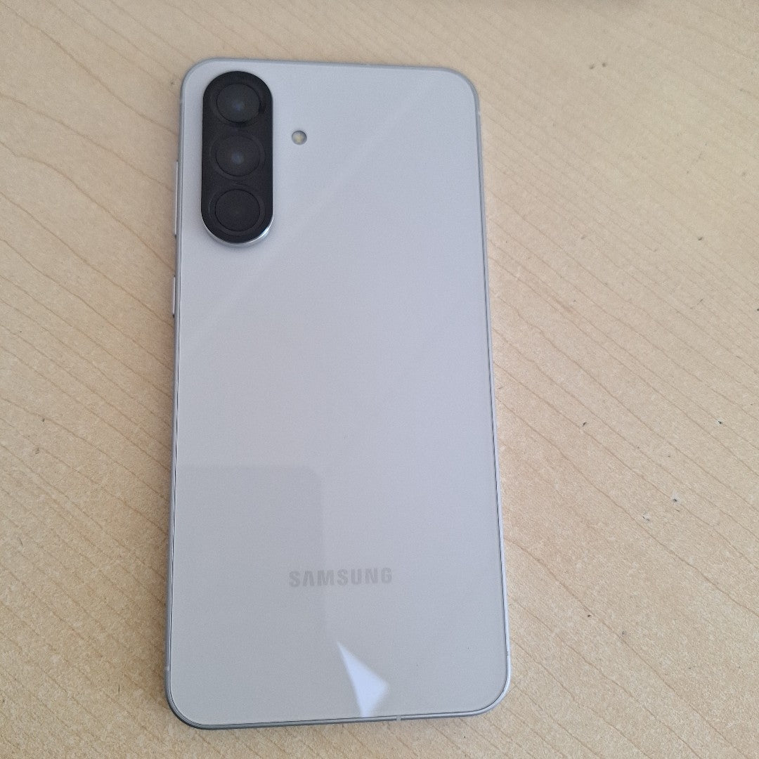 CELULAR SAMSUNG GALAXY A56 SM-A566E (2025) 256 GB 8 GB RAM (SEMINUEVO)