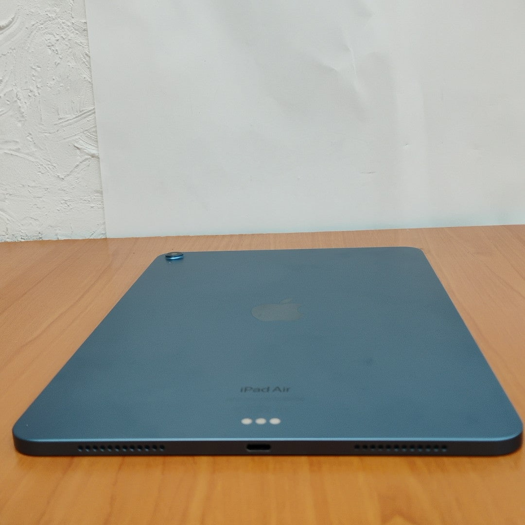 TABLETA APPLE IPAD AIR 5 A2588 64 GB 8 GB RAM (SEMINUEVO)