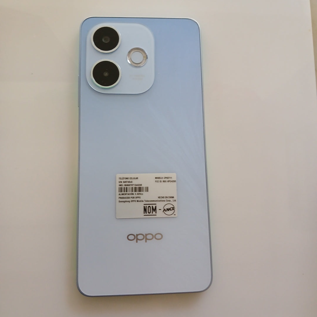CELULAR OPPO  A5 PRO CPH2711 (2025) 256 GB 8 GB RAM (SEMINUEVO)