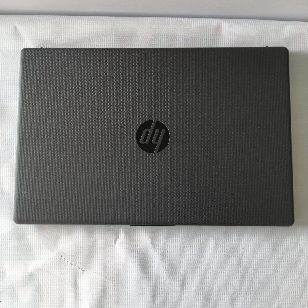 LAPTOP HP 255 G10 (2024) 1 TB SSD 16 GB RAM (SEMINUEVO)