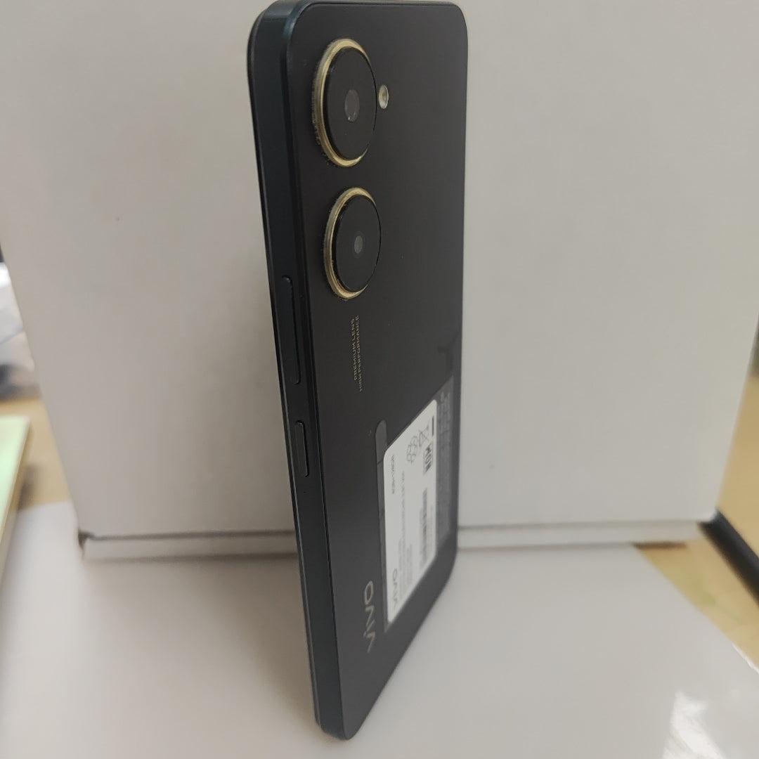 CELULAR VIVO Y03 V2332 (2024) 128 GB 4 GB RAM (SEMINUEVO)