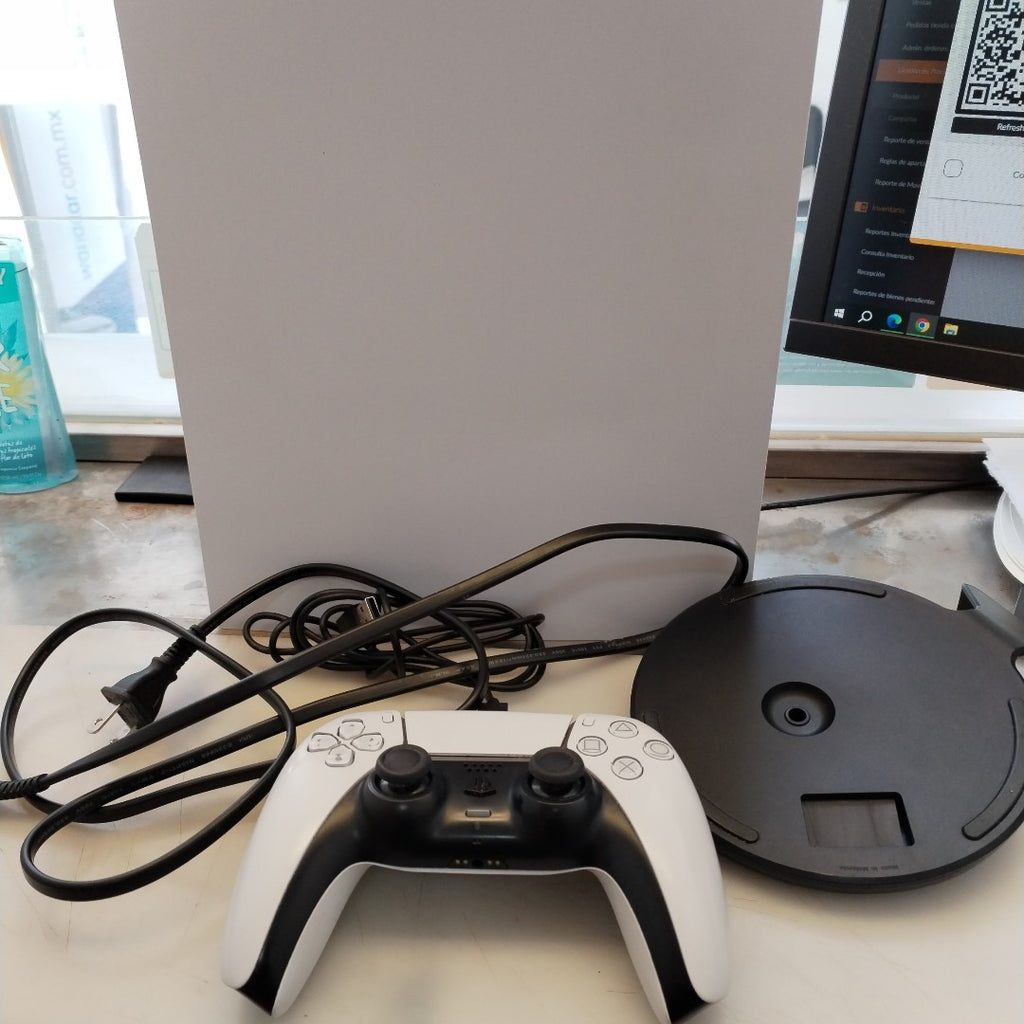 CONSOLA DE VIDEOJUEGO SONY PS5 825 SSD (SEMINUEVO)