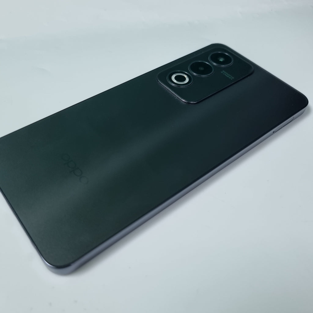 CELULAR OPPO  A80 5G CPH2639 (2024) 256 GB 8 GB RAM (SEMINUEVO)