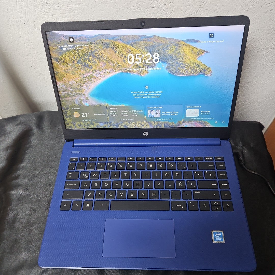 LAPTOP HP 14-DQ0525LA (2023) 256 GB SSD 8 GB RAM (SEMINUEVO)