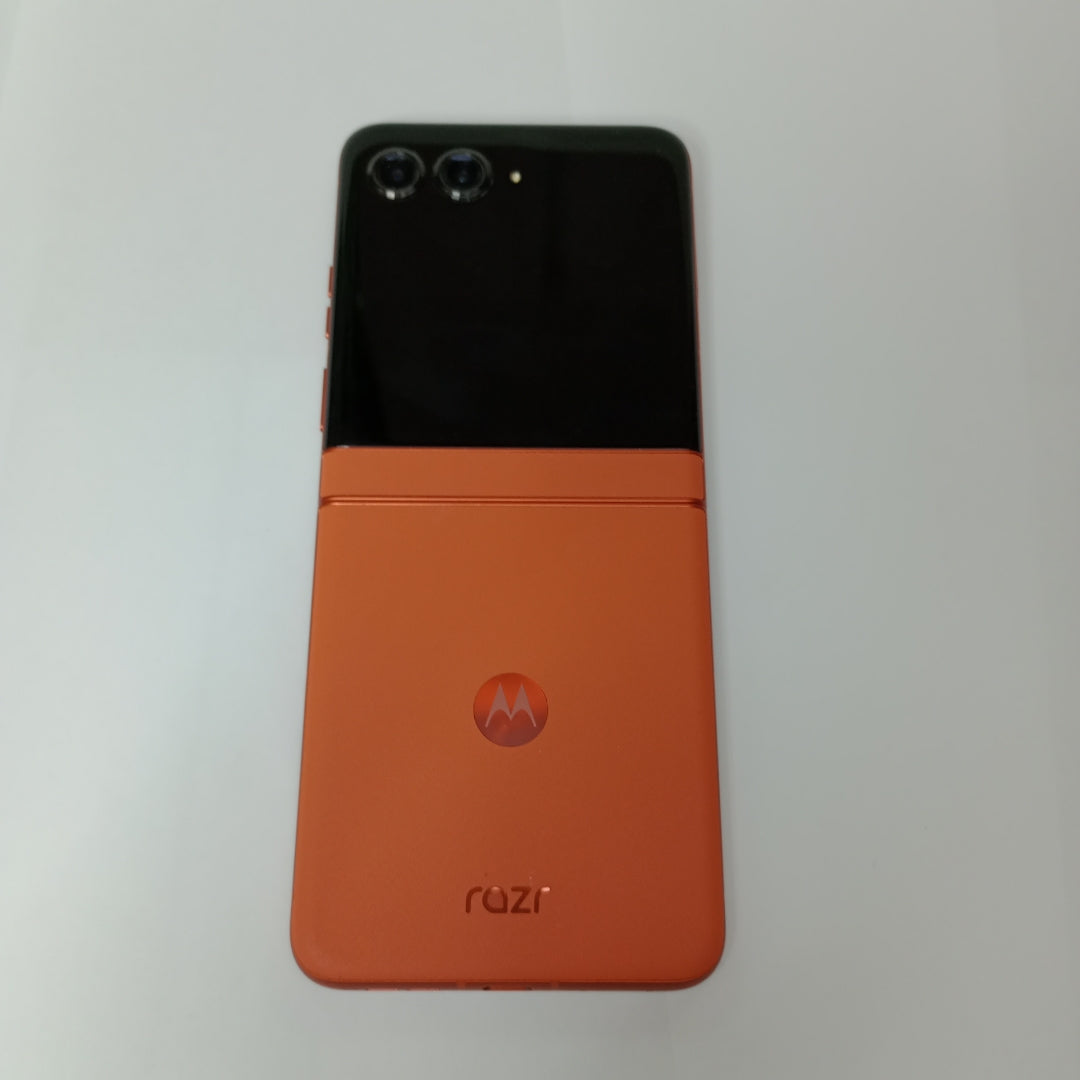 CELULAR MOTOROLA RAZR 50 5G XT2453-1 512 GB 12 GB RAM (SEMINUEVO)