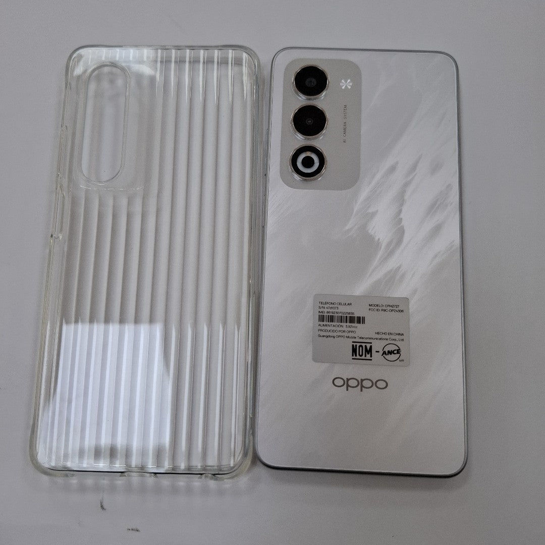 CELULAR OPPO  A5 CPH2727 (2025) 256 GB 4 GB RAM (SEMINUEVO)